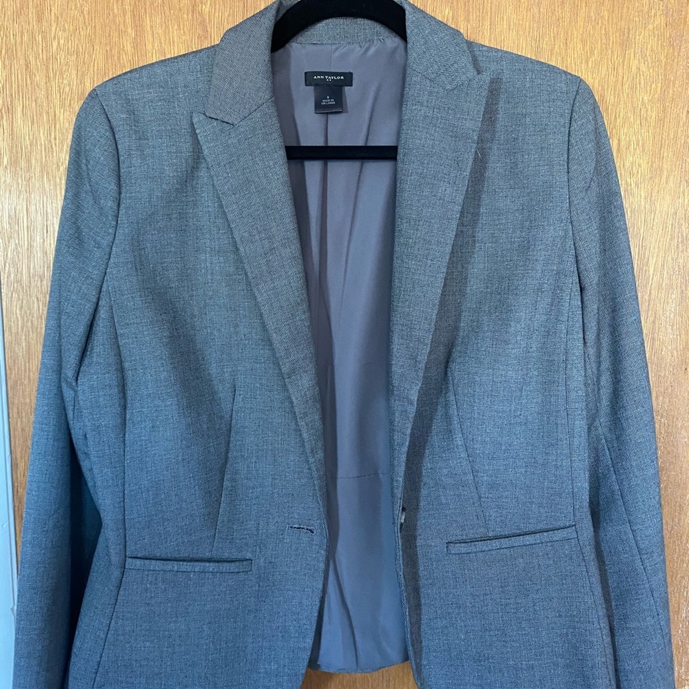 Ann Taylor grey blazer